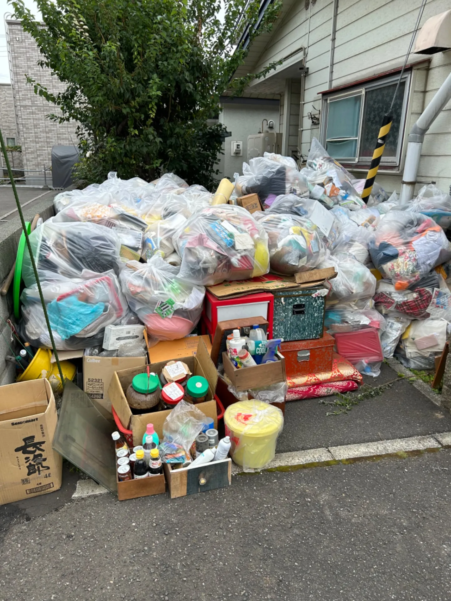 札幌市西区戸建て　ゴミ屋敷　生前整理3日目・遺品整理